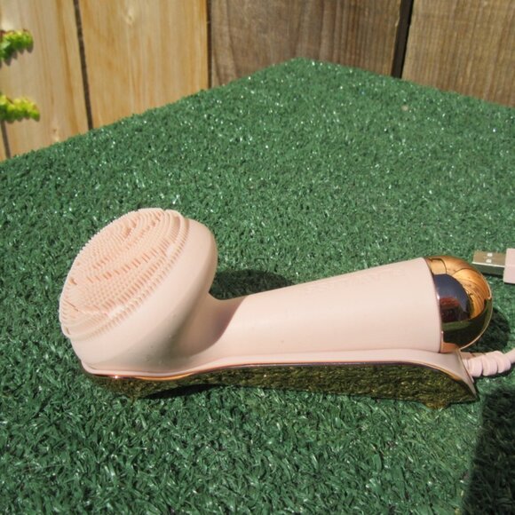 New Flawless Facial Cleanser Ultra Hygienic Cleansing Rechargeable FTFCLR - Picture 1 of 6